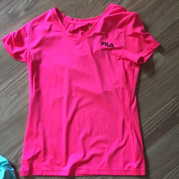 FILA athletic short sleeve - Picture 1 of 1